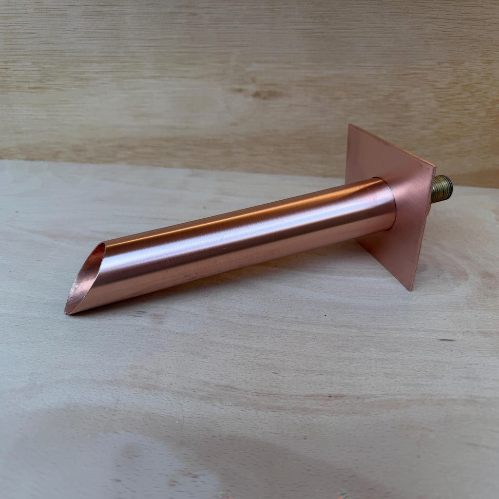 Wall-mounted copper water spout with 80mm wall plate
