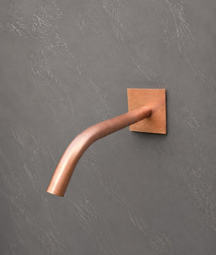 22mm Curved Copper Water Spout - 250mm - side view